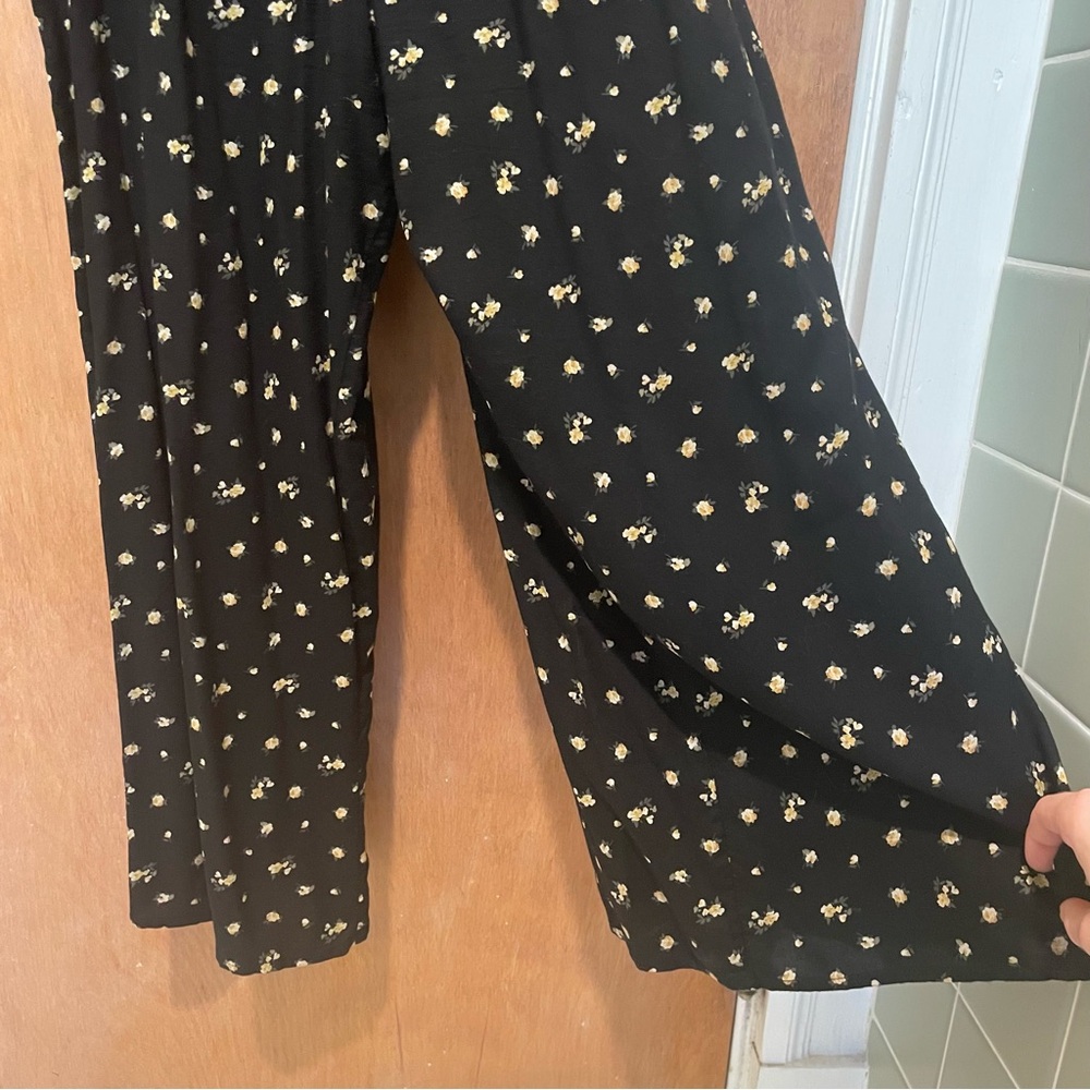 Abercrombie & Fitch Black Jumpsuit with Yellow Floral Design - Picture 7 of 12
